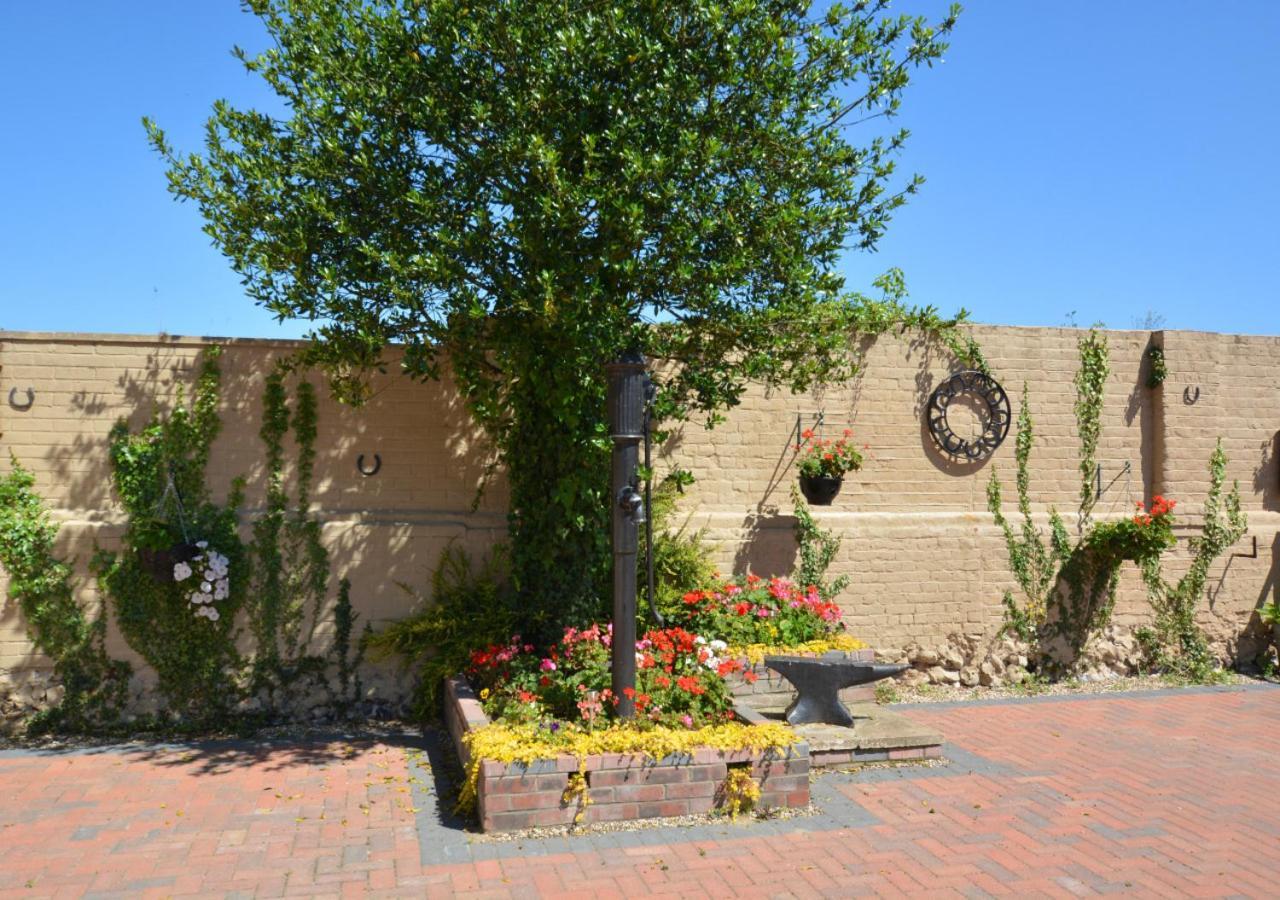 Farriers Cottage Blofield Exterior photo